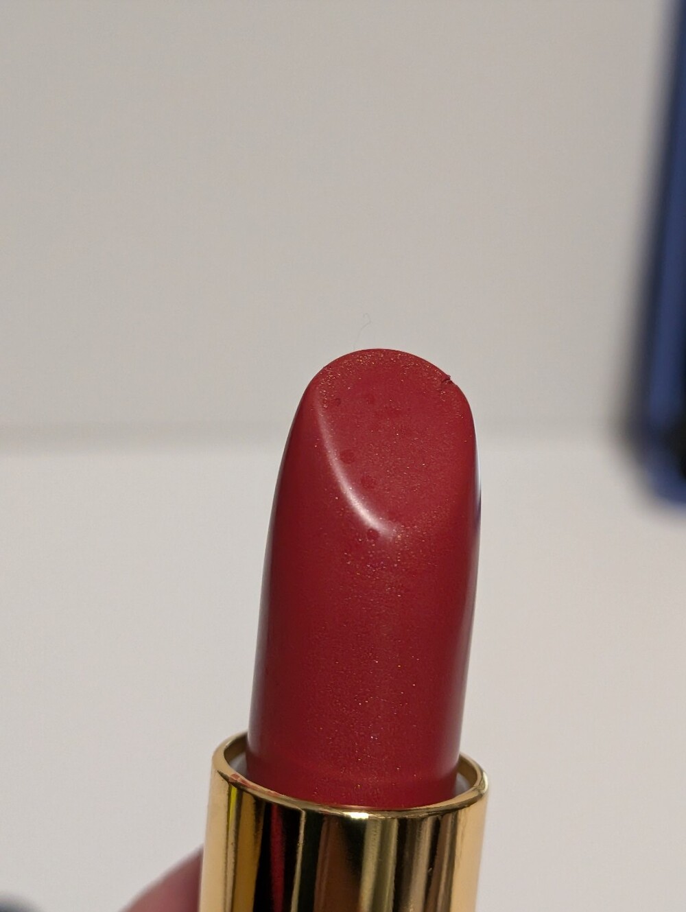 Lancome Lipstick Le Rouge Absolu Rose Petale collection. It is a standard size - Picture 2 of 5